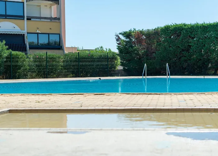 Absolu Chic Naturiste Daire